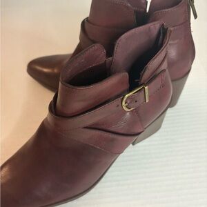 Frye Women's 10 M Pembroke Low Boots Redwood Stacked Zip Up